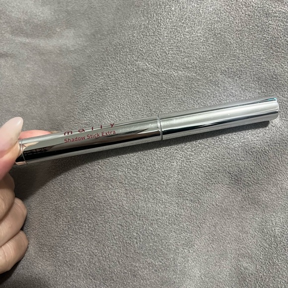 Mally Shadow Stick Extra Timeless Taupe - Picture 2 of 4